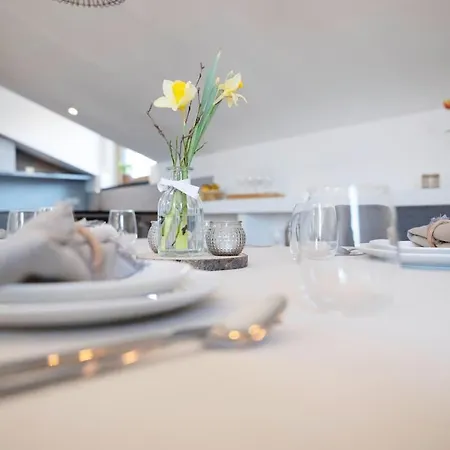 Panorama Apartment *